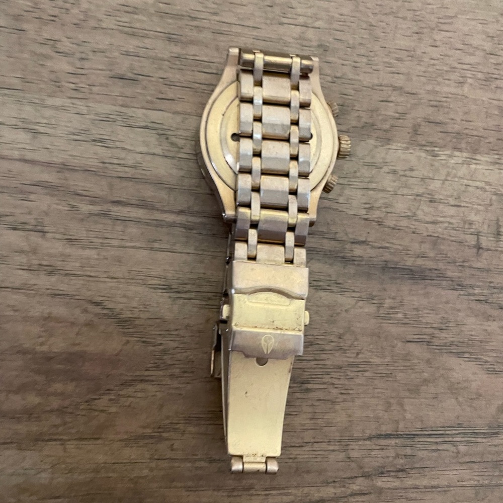 Women’s Rosegold Nixon watch - Picture 2 of 2